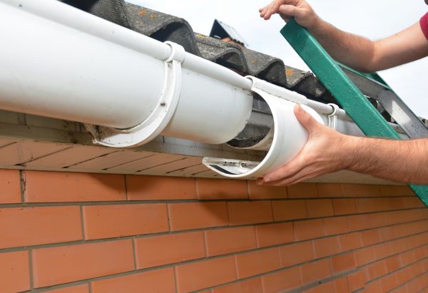 Gutter Maintenance in Granbury