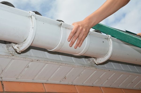 Gutter Reattachment in Granbury