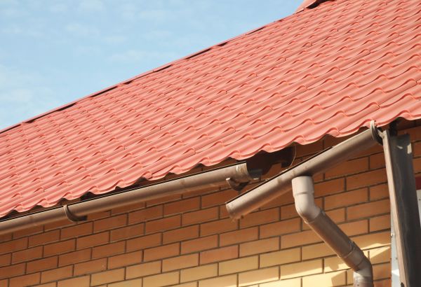 Loose Gutter Repair in Granbury