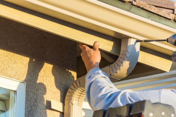 Aluminum Rain Gutter Service in Granbury
