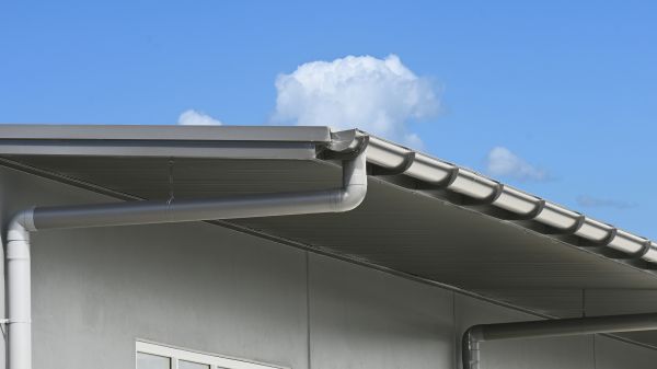 Eavestrough Service in Granbury